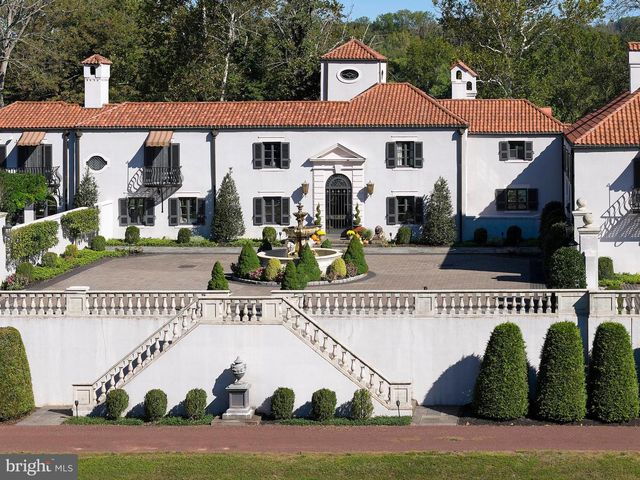 3052 RIVER RD, New Hope, PA 18938