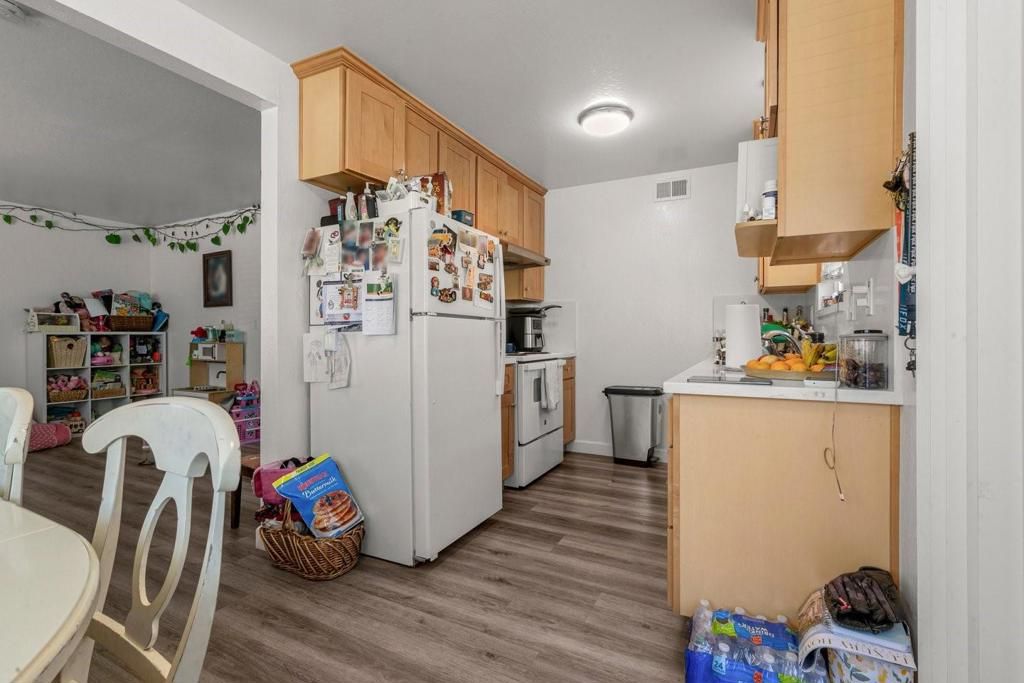 Image 12 of property listing at 3330 Cabrillo Avenue, Santa Clara, CA 95051