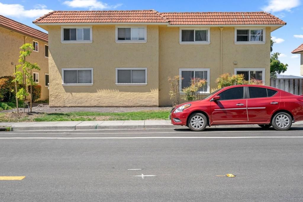 Image 4 of property listing at 3330 Cabrillo Avenue, Santa Clara, CA 95051