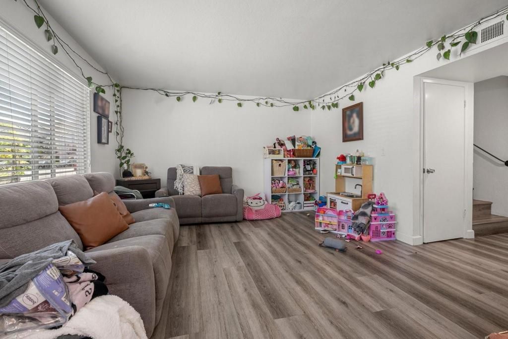 Image 8 of property listing at 3330 Cabrillo Avenue, Santa Clara, CA 95051