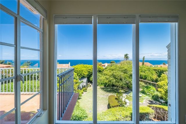 1605 Via Lazo, Palos Verdes Peninsula, CA 90274