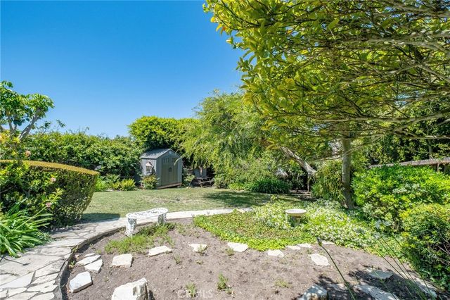 1605 Via Lazo, Palos Verdes Peninsula, CA 90274