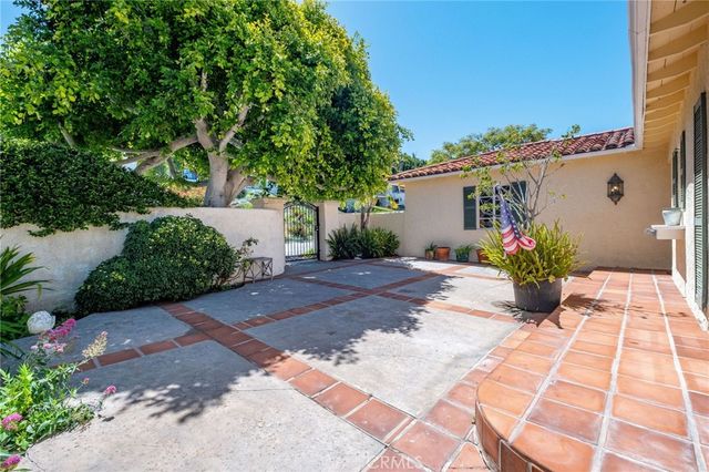 1605 Via Lazo, Palos Verdes Peninsula, CA 90274