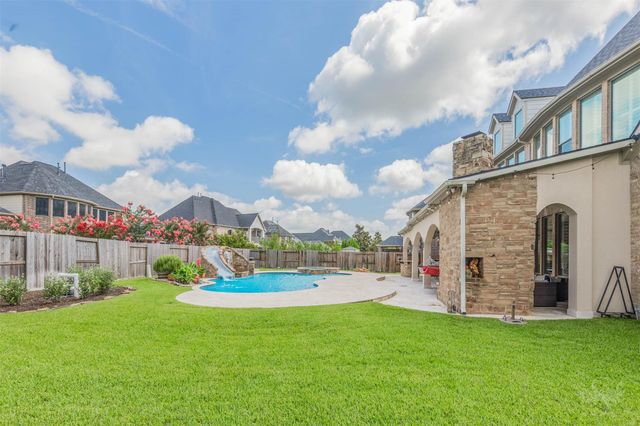 5814 Cascade Canyon Lane, Fulshear, TX 77441