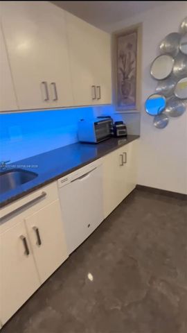 211 S Ocean Dr 204, Hollywood, FL 33019