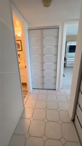 211 S Ocean Dr 204, Hollywood, FL 33019