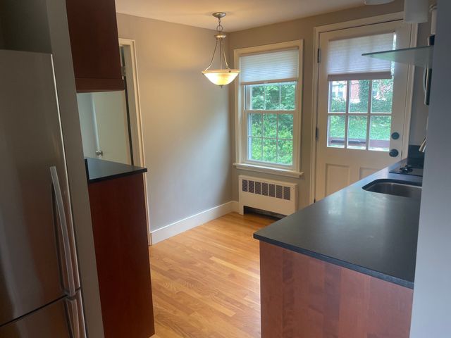 39 Prospect St 3, Marblehead, MA 01945