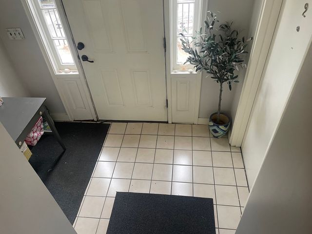 39 Prospect St 3, Marblehead, MA 01945
