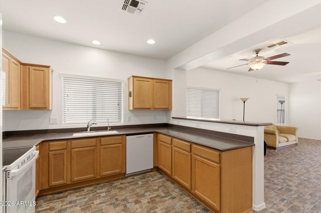 7295 W Candlewood Way, Florence, AZ 85132