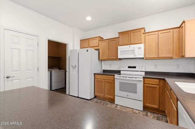 7295 W Candlewood Way, Florence, AZ 85132