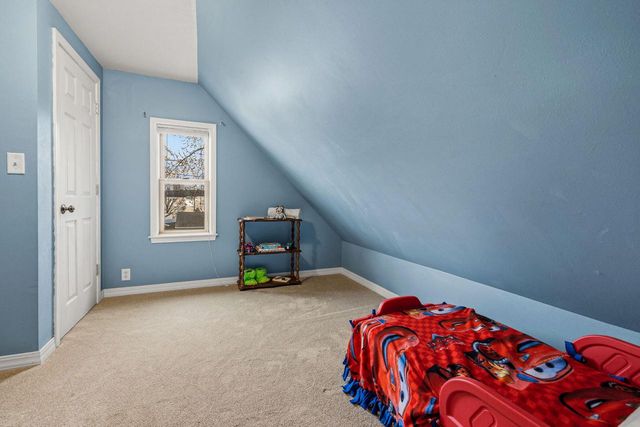 1920 S 90th STREET, West Allis, WI 53227