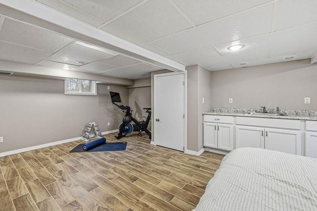 1920 S 90th STREET, West Allis, WI 53227