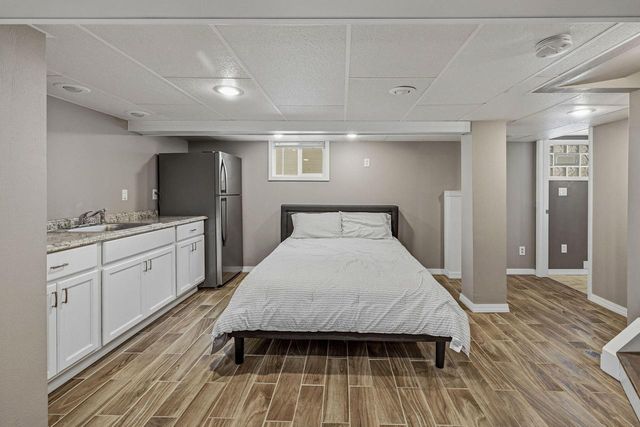 1920 S 90th STREET, West Allis, WI 53227