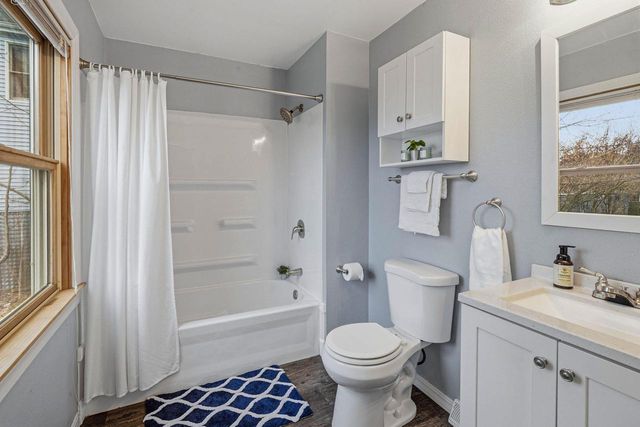 1920 S 90th STREET, West Allis, WI 53227