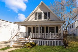 1920 S 90th STREET, West Allis, WI 53227
