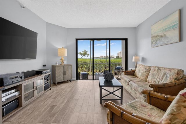 200 Waterway Road 104, Tequesta, FL 33469