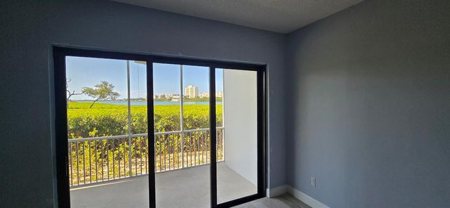 200 Waterway Road 104, Tequesta, FL 33469