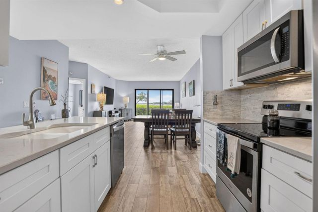200 Waterway Road 104, Tequesta, FL 33469