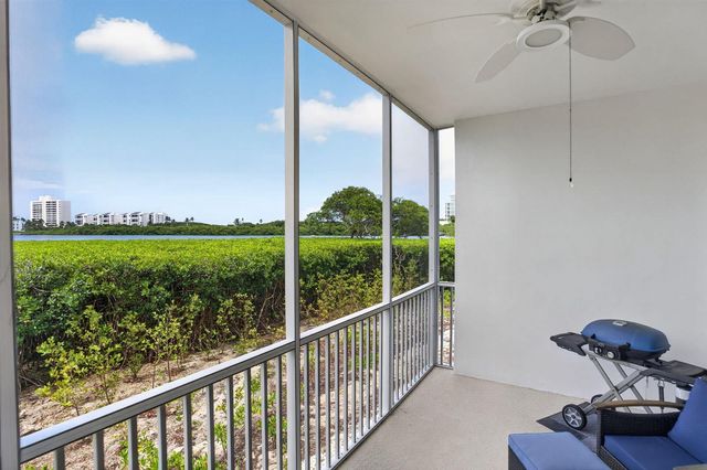 200 Waterway Road 104, Tequesta, FL 33469