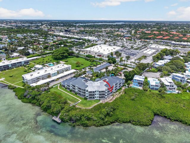 200 Waterway Road 104, Tequesta, FL 33469
