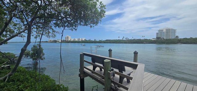 200 Waterway Road 104, Tequesta, FL 33469