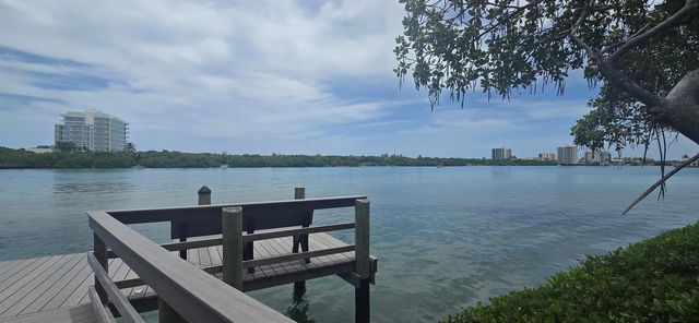 200 Waterway Road 104, Tequesta, FL 33469