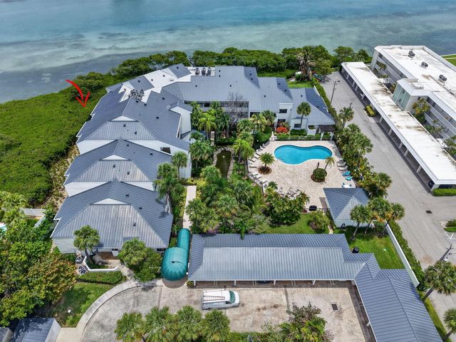 200 Waterway Road 104, Tequesta, FL 33469