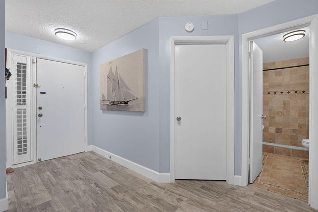 200 Waterway Road 104, Tequesta, FL 33469