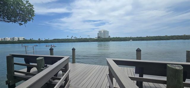 200 Waterway Road 104, Tequesta, FL 33469