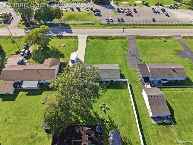 12293 Torrey Road, Fenton, MI 48430