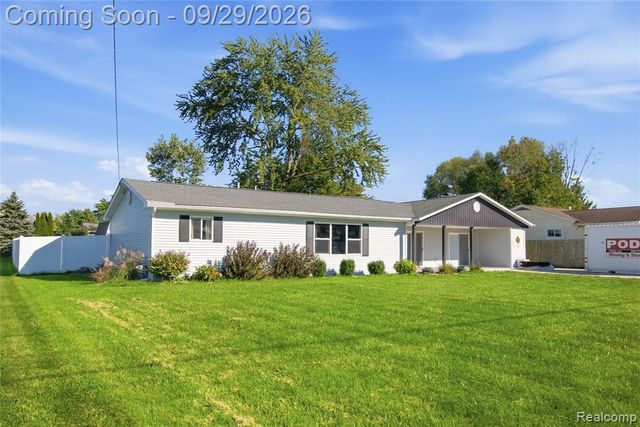 12293 Torrey Road, Fenton, MI 48430