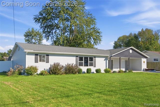 12293 Torrey Road, Fenton, MI 48430