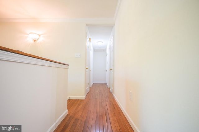 5303 MACWOOD DR, Woodbridge, VA 22193
