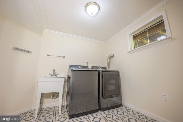 5303 MACWOOD DR, Woodbridge, VA 22193