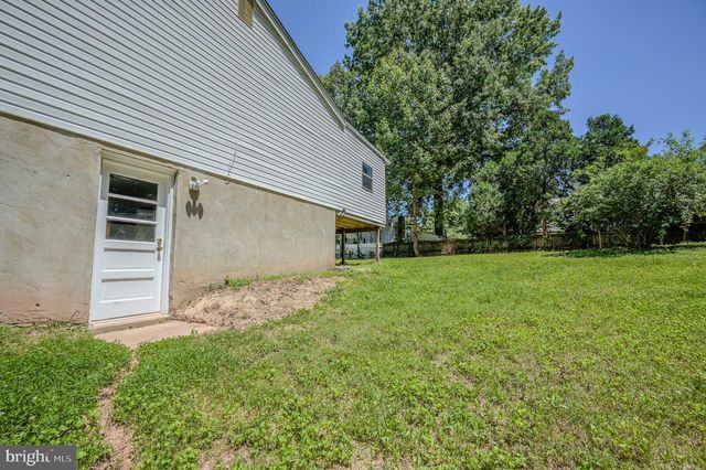 5303 MACWOOD DR, Woodbridge, VA 22193