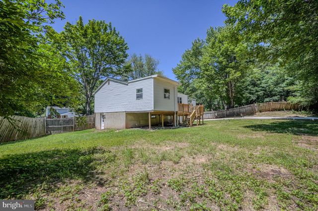 5303 MACWOOD DR, Woodbridge, VA 22193