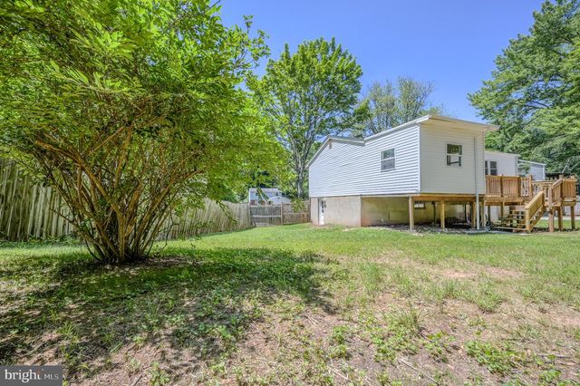 5303 MACWOOD DR, Woodbridge, VA 22193