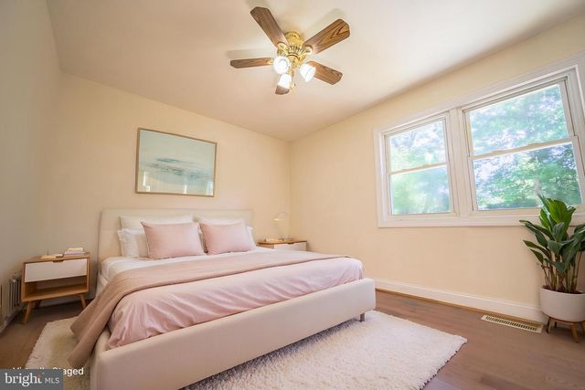 5303 MACWOOD DR, Woodbridge, VA 22193