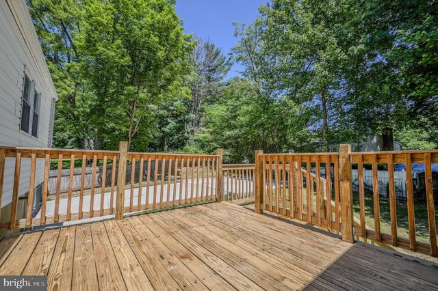 5303 MACWOOD DR, Woodbridge, VA 22193