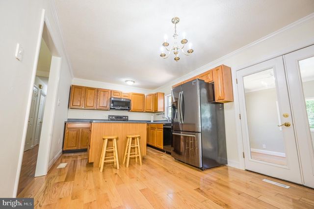 5303 MACWOOD DR, Woodbridge, VA 22193
