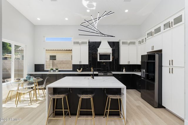 3560 S NEBRASKA Street, Chandler, AZ 85248