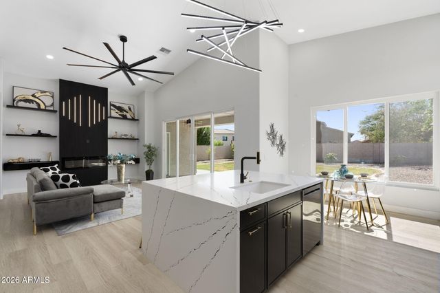 3560 S NEBRASKA Street, Chandler, AZ 85248