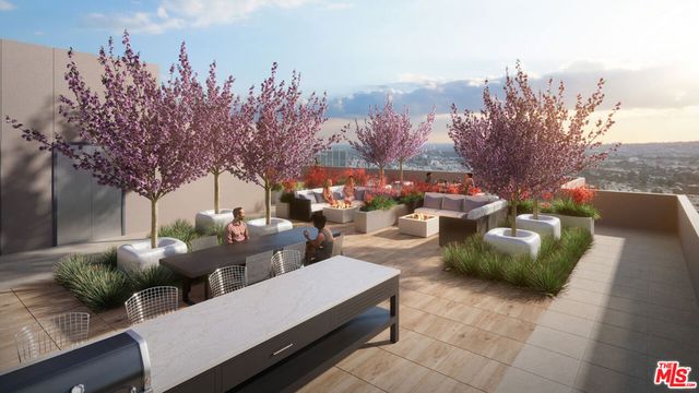 549 S Harvard Blvd 704, Los Angeles, CA 90020