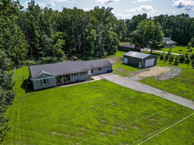 15783 Portage Road, Vicksburg, MI 49097