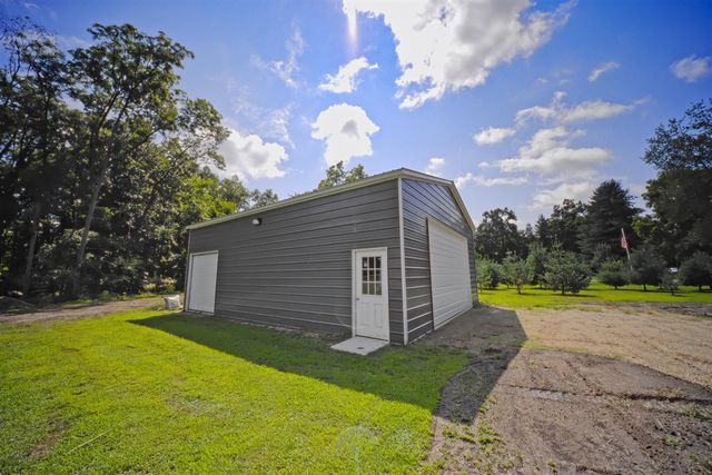 15783 Portage Road, Vicksburg, MI 49097