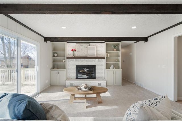 1001 E Piatt Lane, Olathe, KS 66061