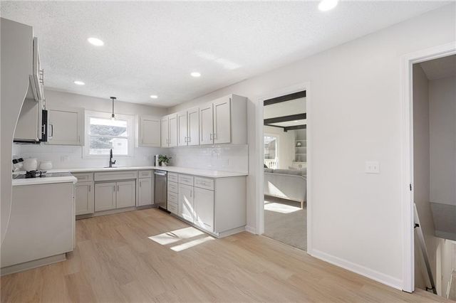 1001 E Piatt Lane, Olathe, KS 66061