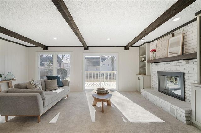 1001 E Piatt Lane, Olathe, KS 66061