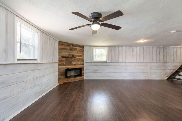 45 Lakeside Drive, Cape Fair, MO 65624