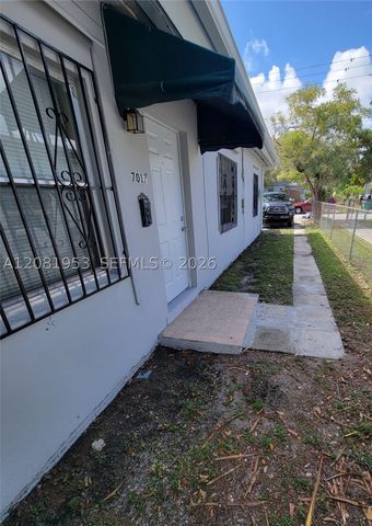 7015 NW 4th Ct 7017, Miami, FL 33150